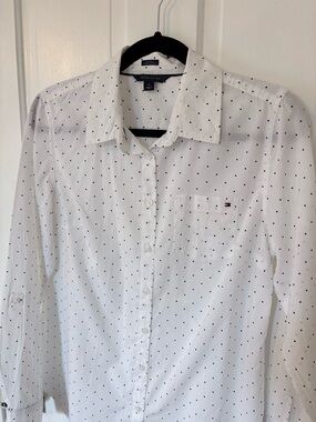 Women’s Tommy Hilfiger Classic Fit White Button-Up Shirt with Navy Micro Dots
